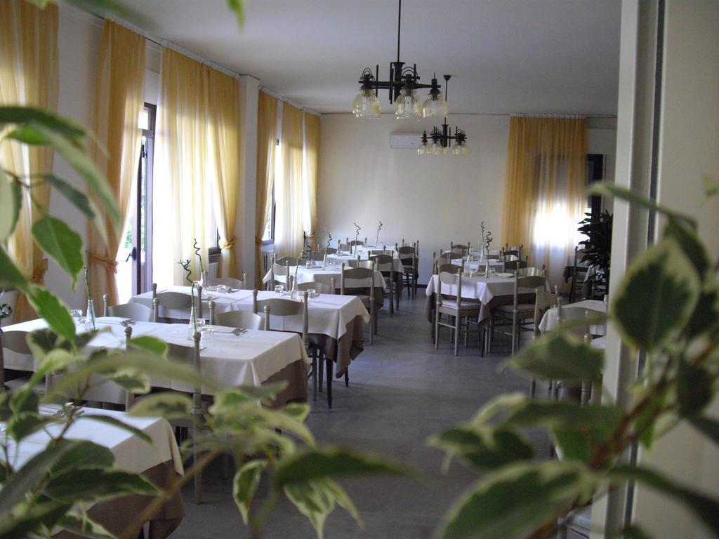 Residenza Hotel Garden Toscolano Maderno Extérieur photo